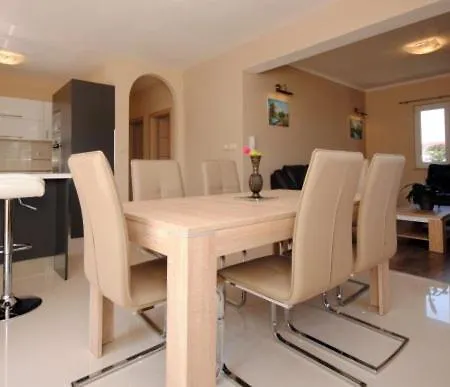 Apartment Guliver *